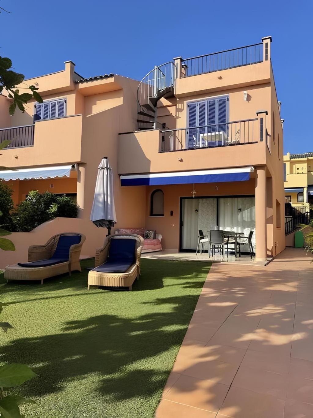Bonita Villa Con Propio Entrada Y Con Piscina San Bartolomé Eksteriør billede